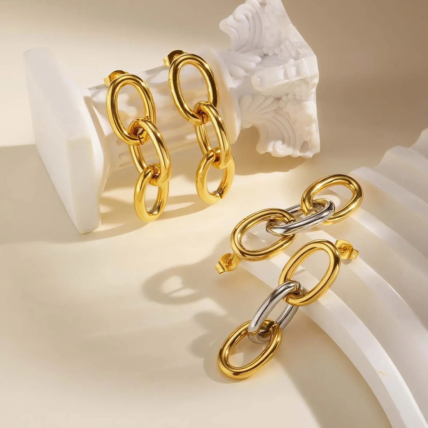 Lange ovale lus oorbellen Goudkleur