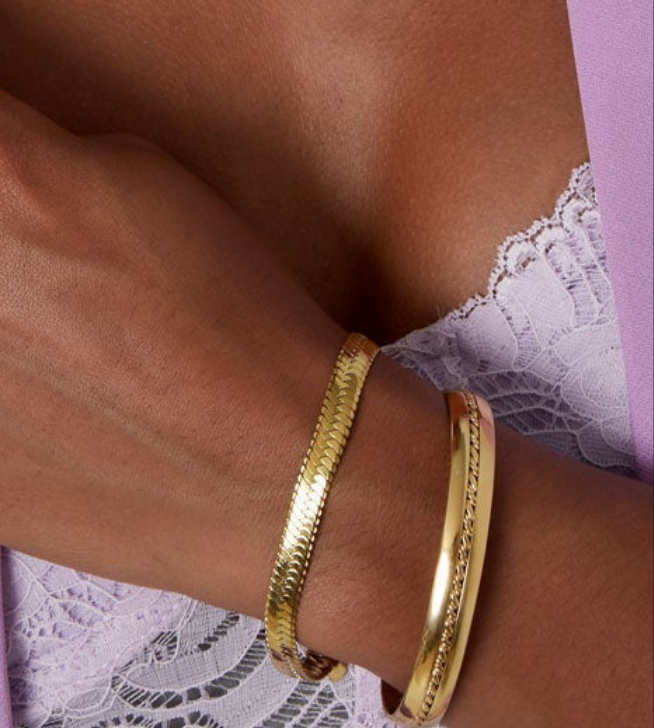 zilverkleurige armband plat gevlochten