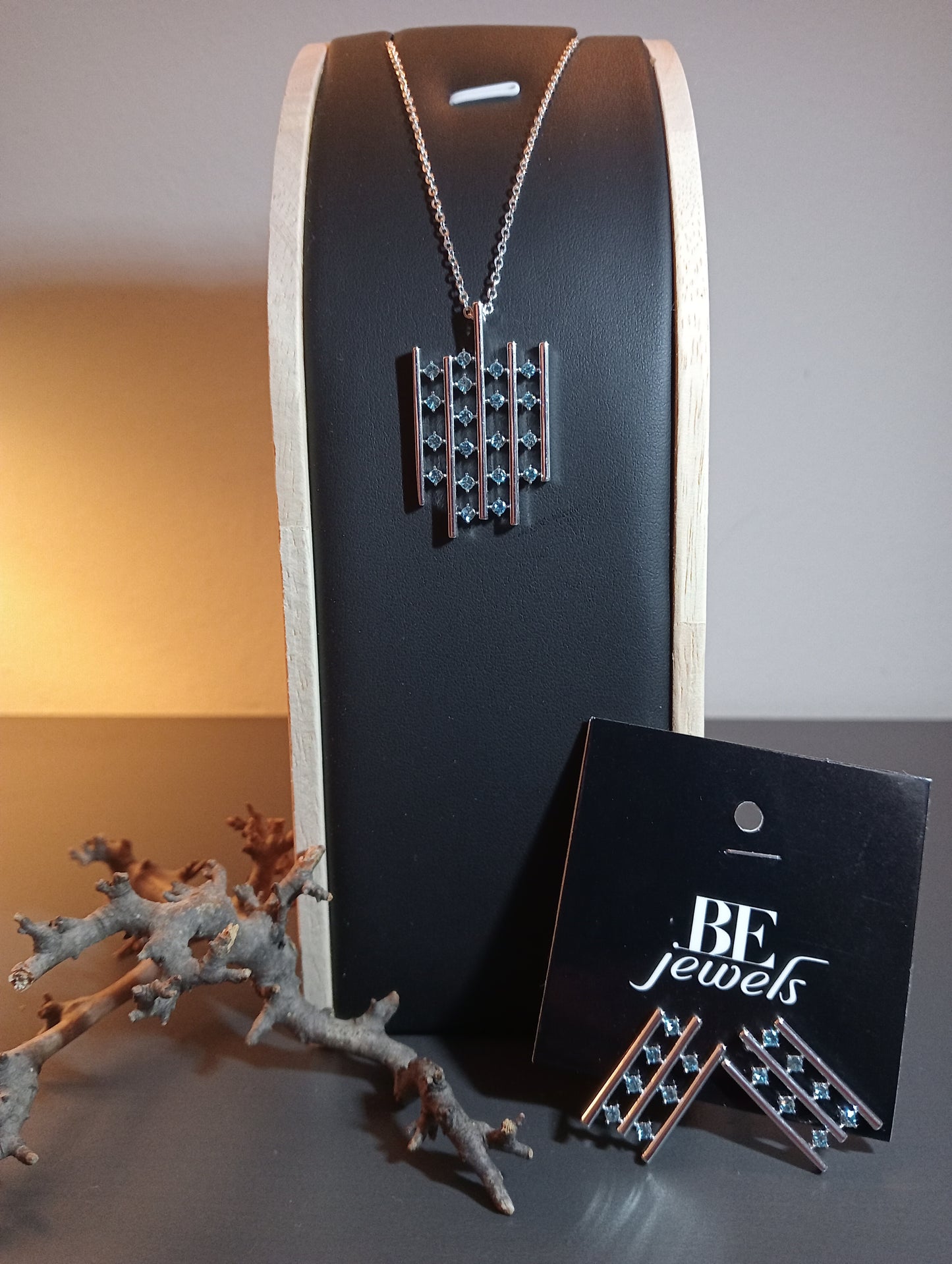 zilverkleurige Oorbellen turquoise BE juwels