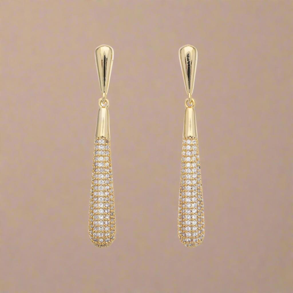 Goudkleurige druppelvorm oorbellen met strass -steentjes BEjewels