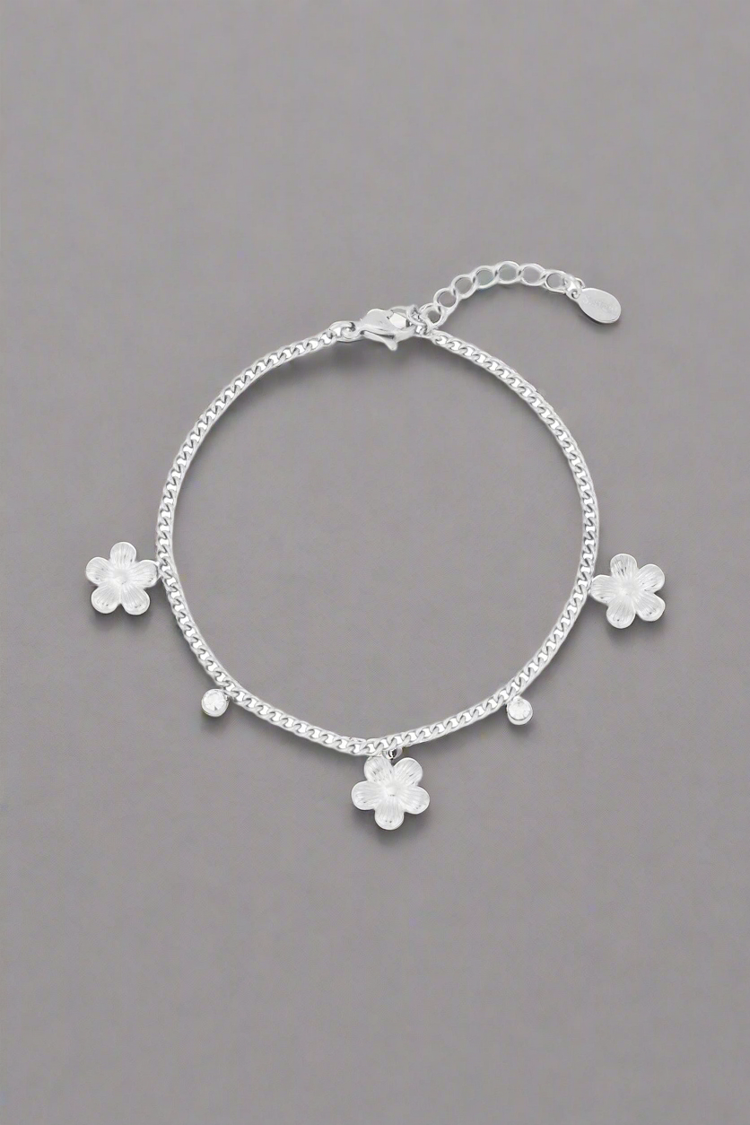 Zilverkleurige Glinsterende bloemenarmband