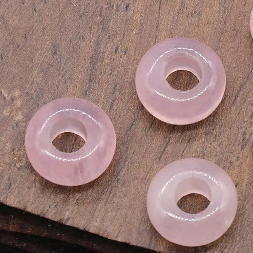 Natuursteen Rozekwarts geschikt voor aan oorbellen