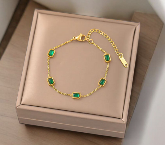 Armband met Groene steentjes
